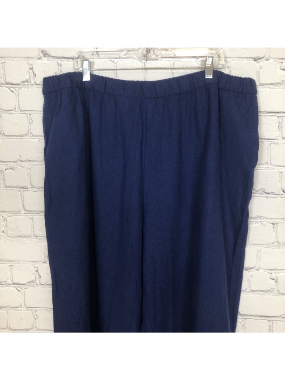Susan Graver Pure Linen Blend Crop Pants Lace Inset Plus Size 2X Navy - Picture 2 of 7